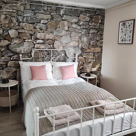 Szomolyai Vadvirag Vendeghaz Apartment