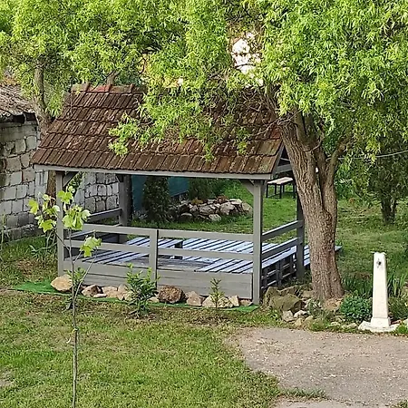 Szomolyai Vadvirag Vendeghaz * Szomolya
