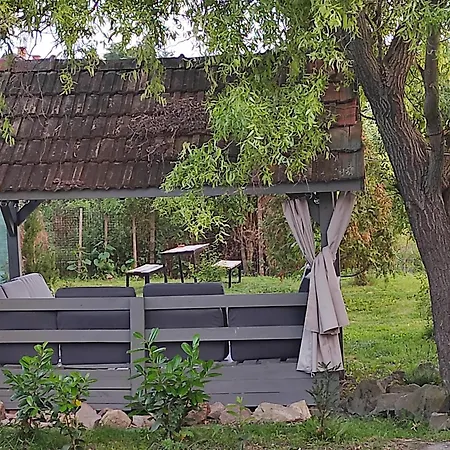 Apartment Szomolyai Vadvirag Vendeghaz Szomolya