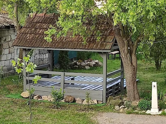 Szomolyai Vadvirag Vendeghaz * Szomolya